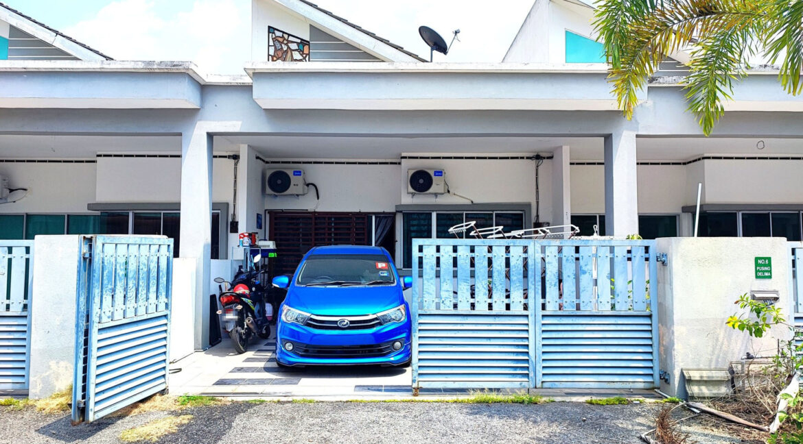 Rumah Teres Setingkat untuk dijual di Taman Pusing Delima, Pusing, Perak.