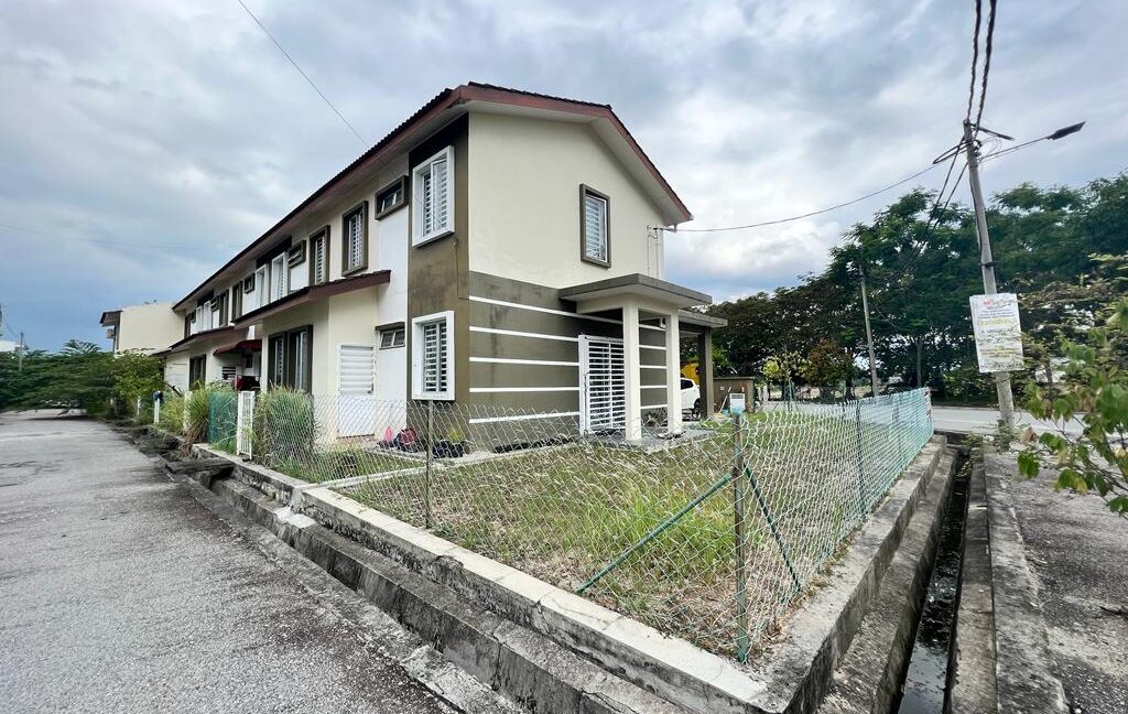 CORNER-LOT-FREEHOLD-Taman-Meru-Perdana-2-Ipoh-Perak-For-SALE-6