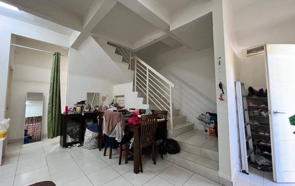 CORNER-LOT-FREEHOLD-Taman-Meru-Perdana-2-Ipoh-Perak-For-SALE-8