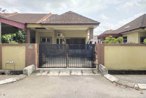 Rumah teres untuk dijual di Pusing, Batu Gajah, Perak.