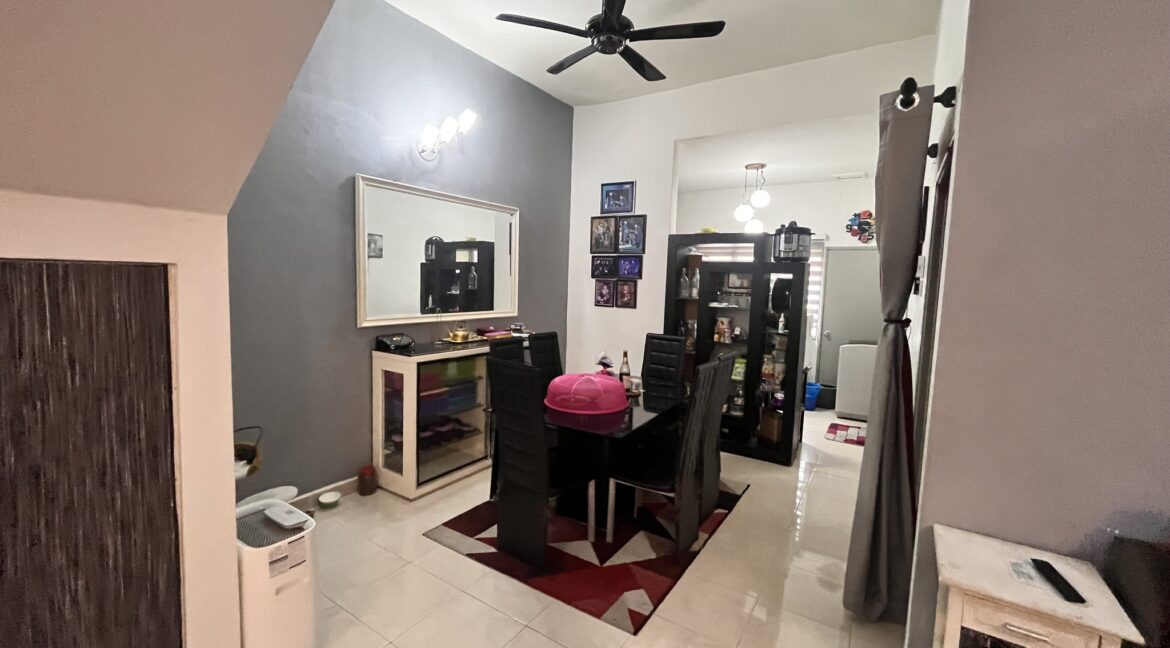 rumah-untuk-dijual-batu-gajah-09