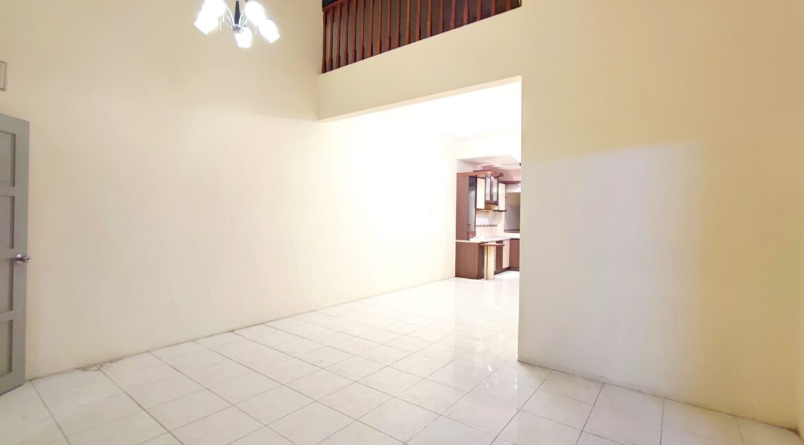 rumahuntukdijual-halamanmerupermai-11