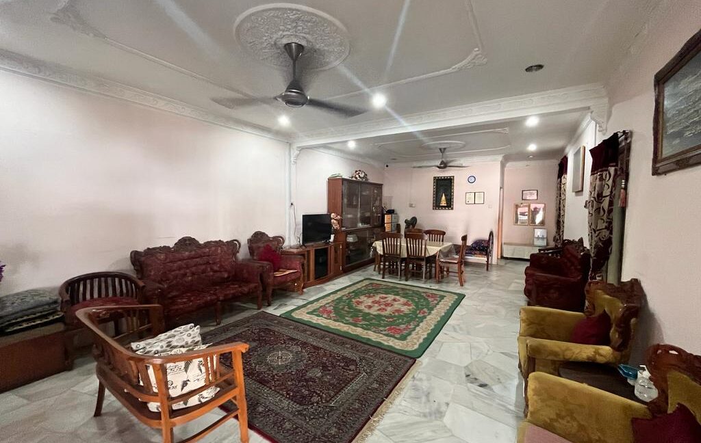 tmn-maju-rapat-rumah-untuk-dijual-04