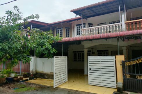 Rumah Teres 2 Tingkat untuk dijual di Manjung Point 1