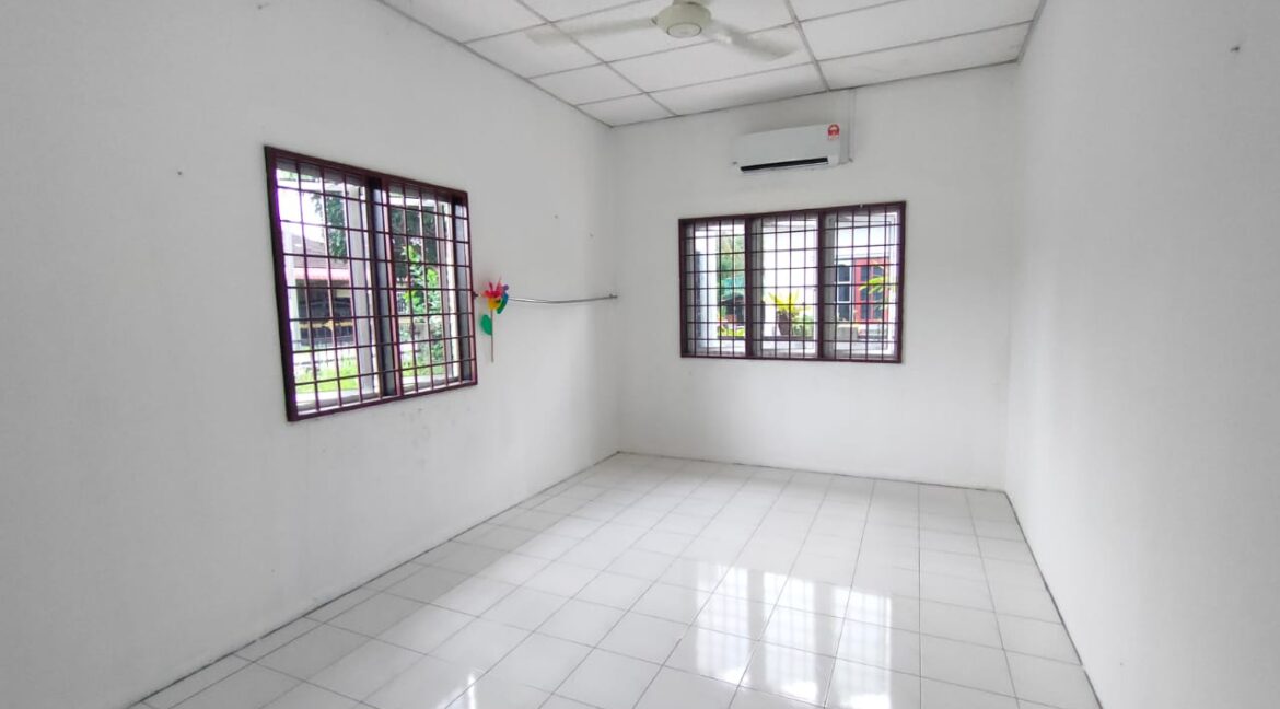 rumahuntukdijual-manjung-ejenhartanahperak-05