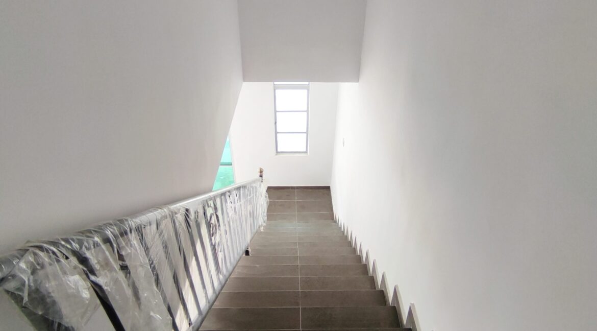 rumahuntukdijualdimanjung-ejenhartanahperak-05