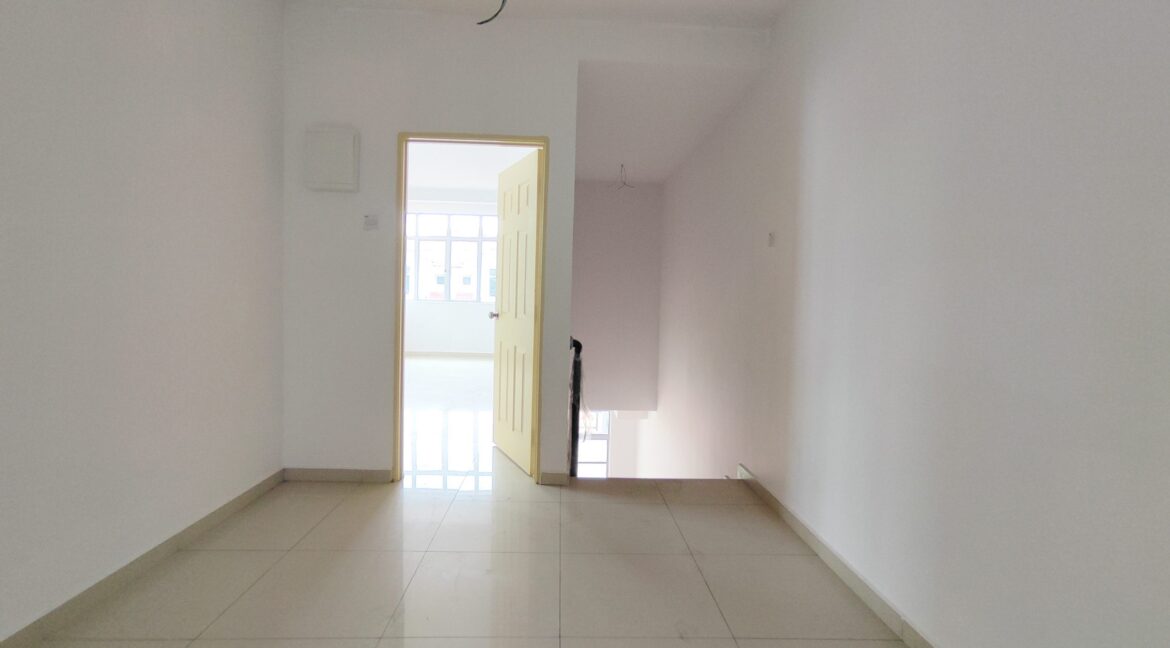 rumahuntukdijualdimanjung-ejenhartanahperak-06