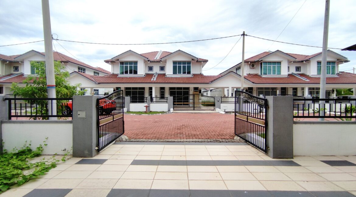 rumahuntukdijualdimanjung-ejenhartanahperak-16