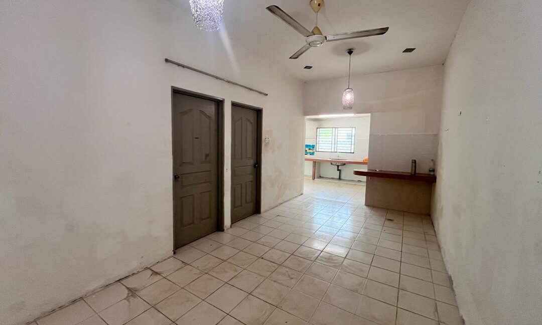 corner-lot-rumah-teres-setingkat-untuk-dijual-di-taman-chemor-10