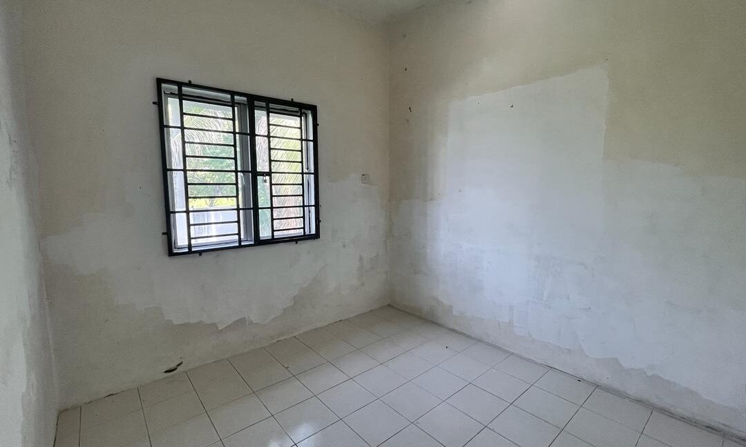 corner-lot-rumah-teres-setingkat-untuk-dijual-di-taman-chemor-14