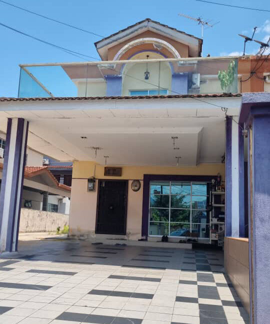 rumahuntukdijual-jalankualakangsar-semi-d-02