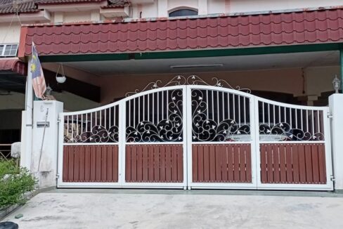 Teres untuk dijual di Taman Bernam Baru, Tanjong Malim, Perak.