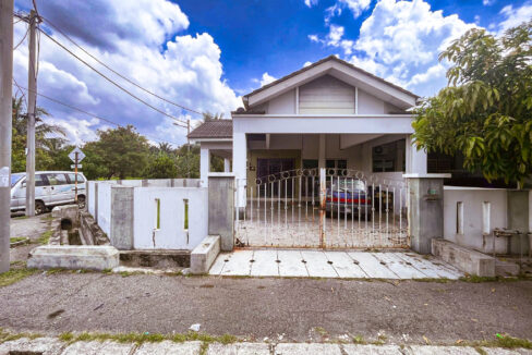 [Corner Lot] Rumah Teres Setingkat untuk dijual di Taman Chemor