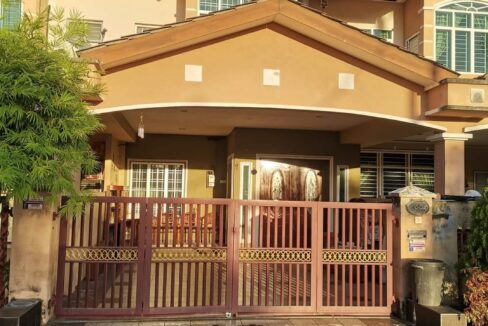 Teres 2 Tingkat untuk dijual di Taman Juta Intan 2, Teluk Intan
