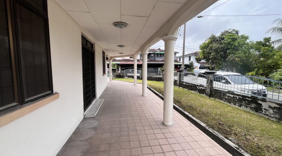 cornerlot-rumahuntukdijualipoh-tamanpinjimewah-04