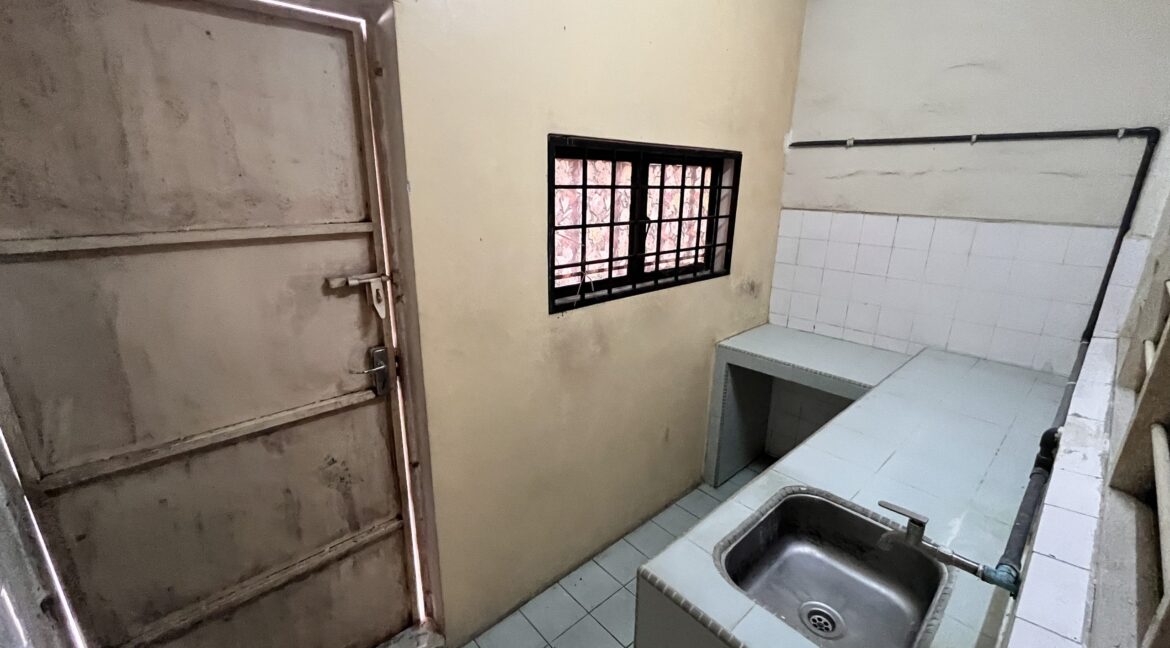 cornerlot-rumahuntukdijualipoh-tamanpinjimewah-23