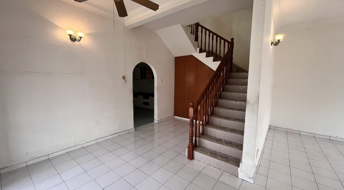 cornerlot-rumahuntukdijualipoh-tamanpinjimewah-29