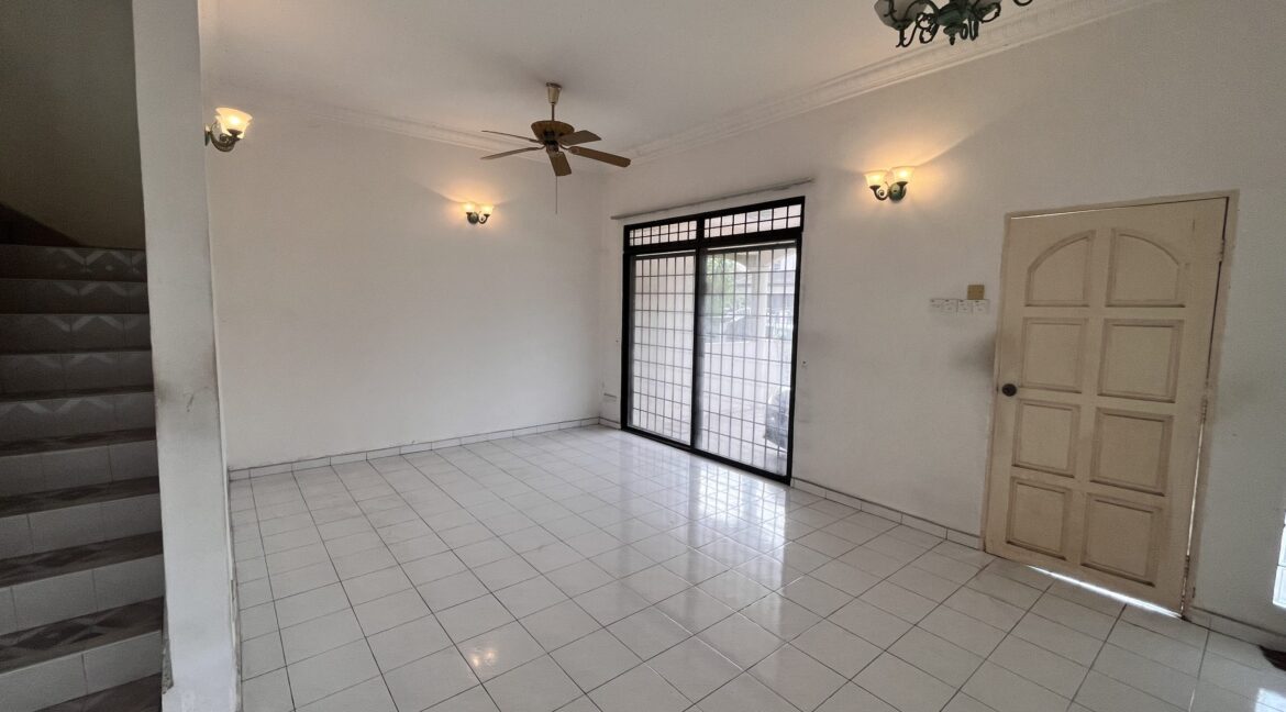 cornerlot-rumahuntukdijualipoh-tamanpinjimewah-34