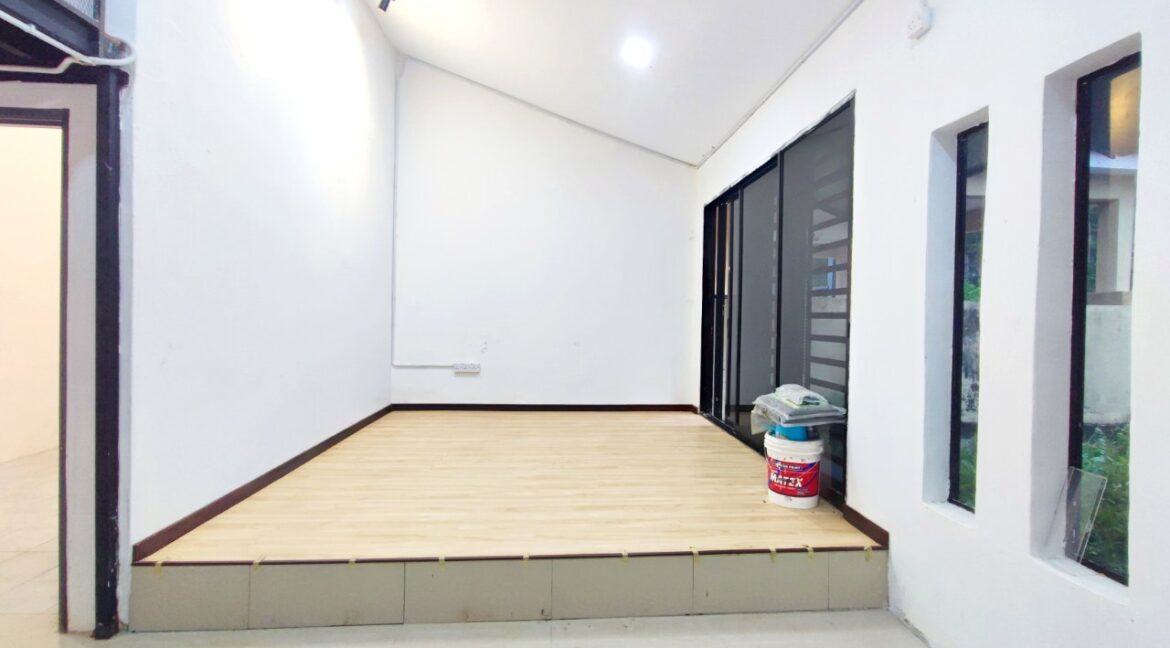 rumah-teres-setingkat-untuk-di-jual-di-desa-impiam-bercham-ipoh-06