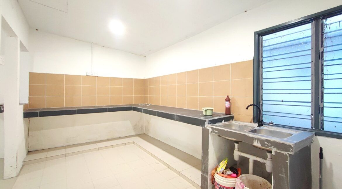 rumah-teres-setingkat-untuk-di-jual-di-desa-impiam-bercham-ipoh-14