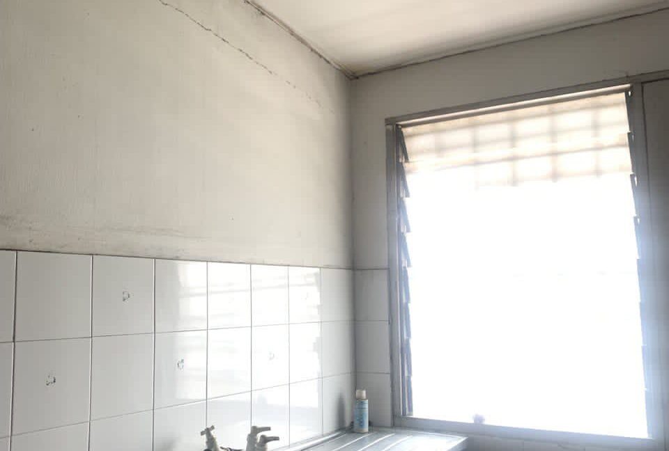 rumah-teres-setingkat-untuk-dijual-di-taman-mesra-raia-perak-04