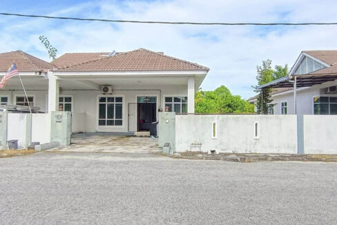 Rumah Semi-D Untuk Dijual Di Taman Ceria, Kampung Bahagia, Teluk Intan