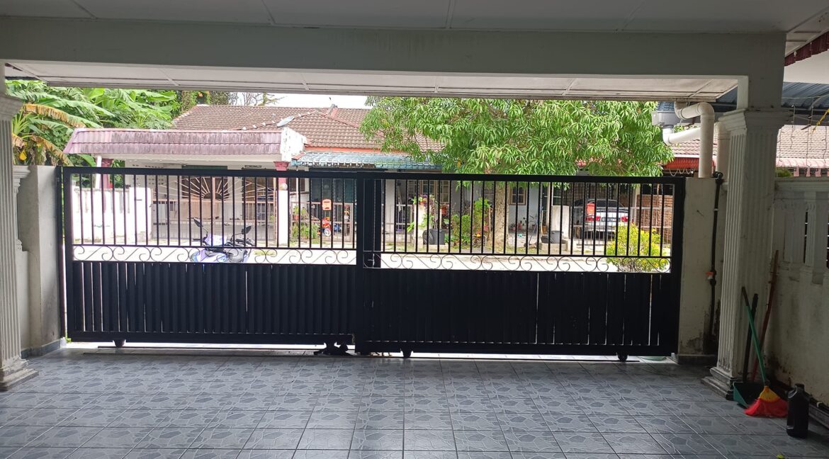 RumahTeresSetingkat-untukdijual-Tanjung-Rambutan-02