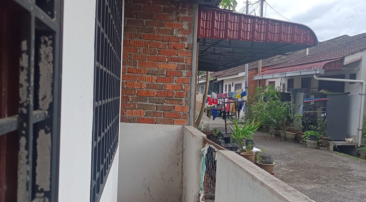 RumahTeresSetingkat-untukdijual-Tanjung-Rambutan-18