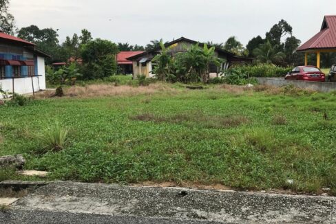 Tanah Lot Rumah untuk dijual di Kampung Bahagia Teluk Intan