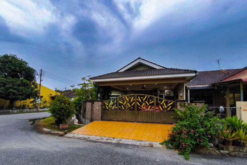 Rumah Corner Lot untuk dijual di Taman Chandan Desa, Simpang Pulai, Perak.