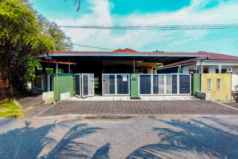 Rumah Banglo Corner Lot Setingkat Untuk Dijual Di Taman Cempaka Sari, Ipoh