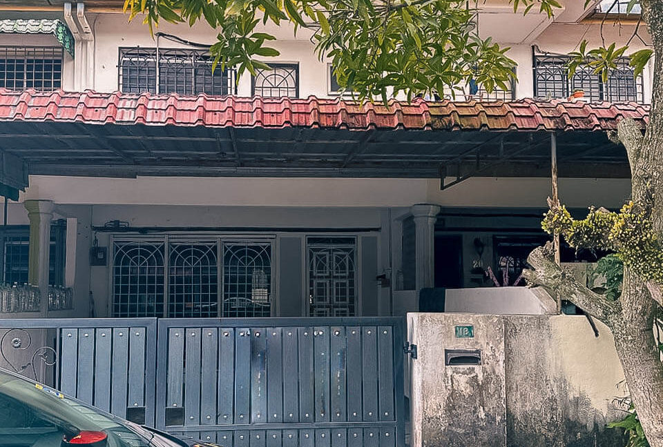 Teres 2 Tingkat untuk dijual di Halaman Ampang Mewah, Gunung Rapat, Ipoh, Perak.