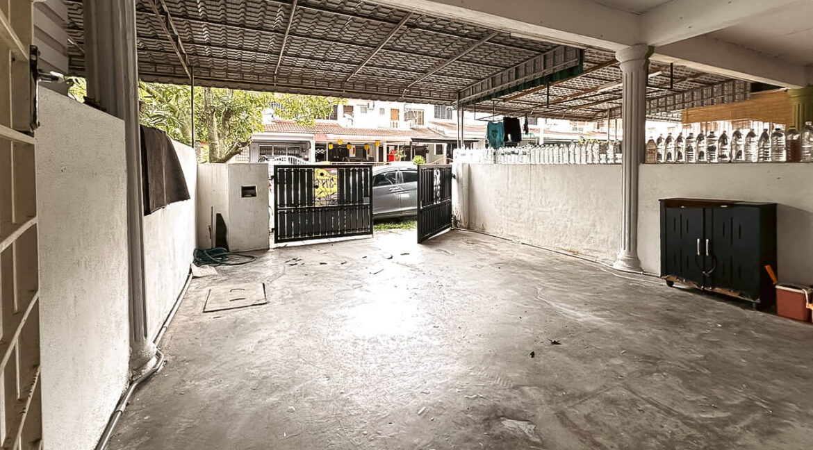 teres-2-tingkat-halaman-ampang-mewah-untuk-dijual-03