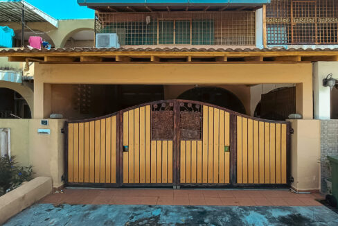 Teres 2 Tingkat Fully Renovated Untuk Dijual Di Taman Ipoh Jaya, Perak.