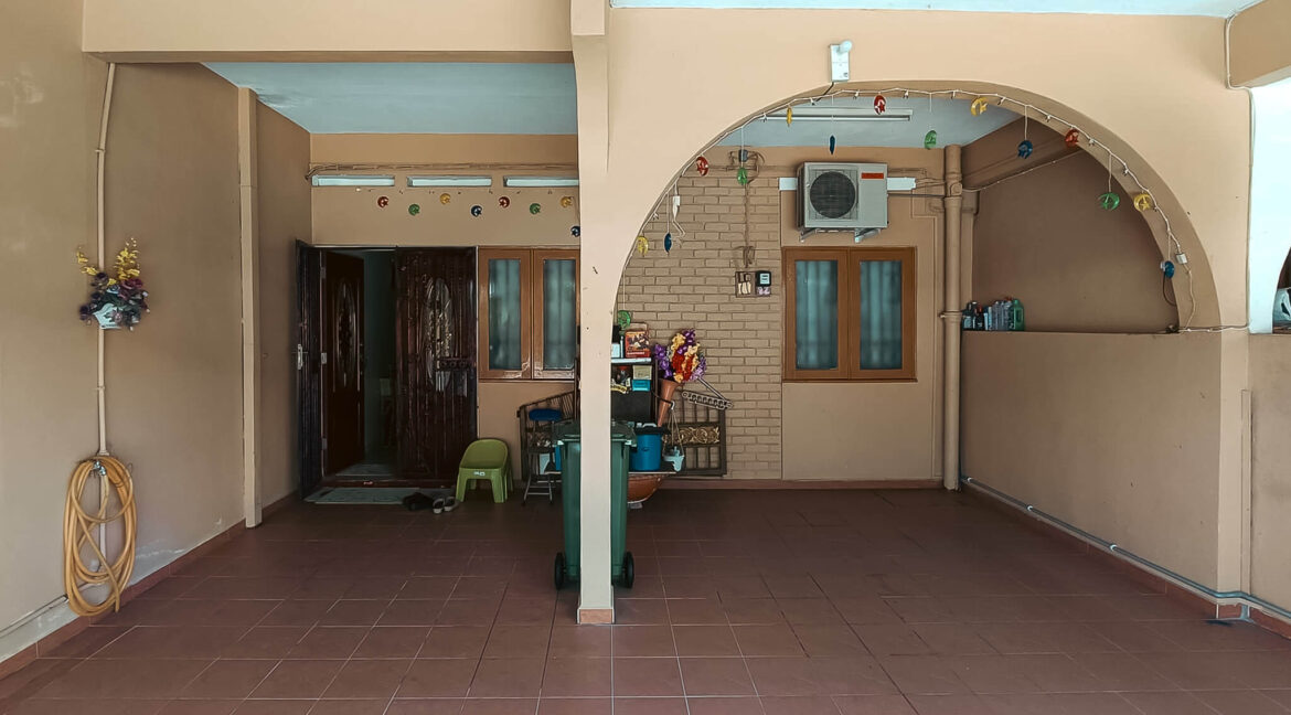 teres-2-tingkat-untuk-dijual-taman-ipoh-jaya-gunung-rapat-03