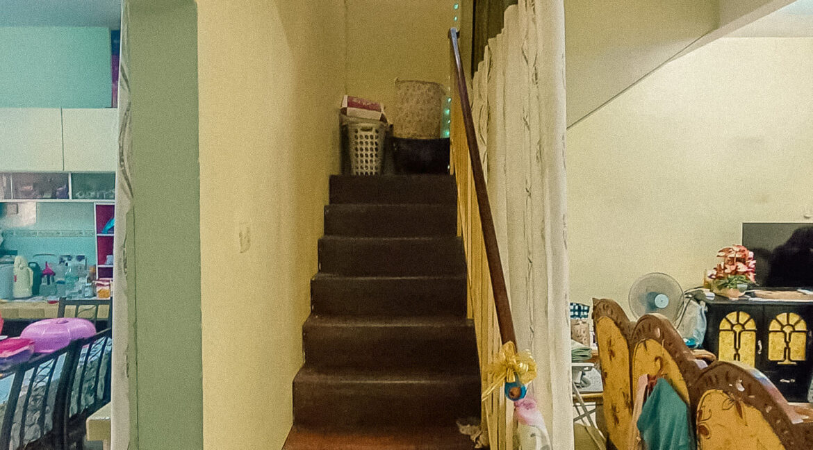 teres-2-tingkat-untuk-dijual-taman-ipoh-jaya-gunung-rapat-08