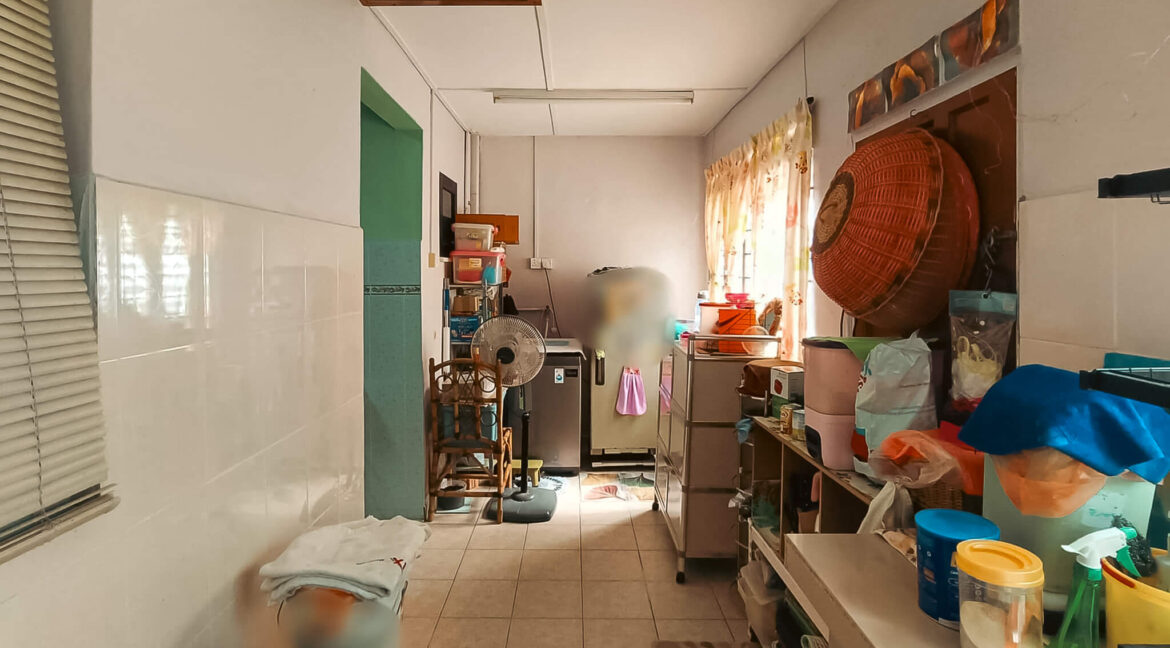 teres-2-tingkat-untuk-dijual-taman-ipoh-jaya-gunung-rapat-11