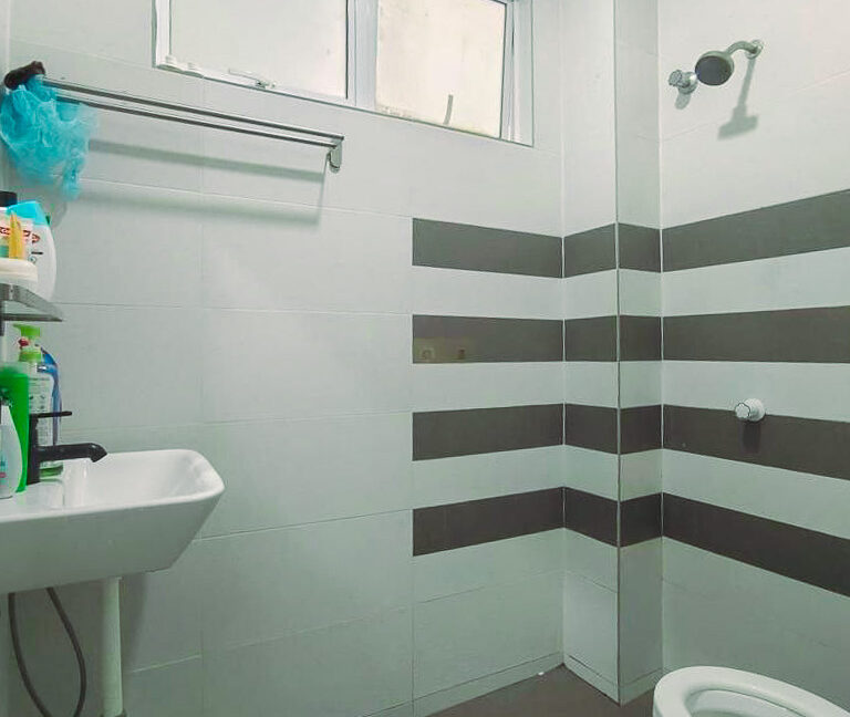 teres-dua-tingkat-untuk-dijual-taman-putra-utama-bercham-ipoh-07