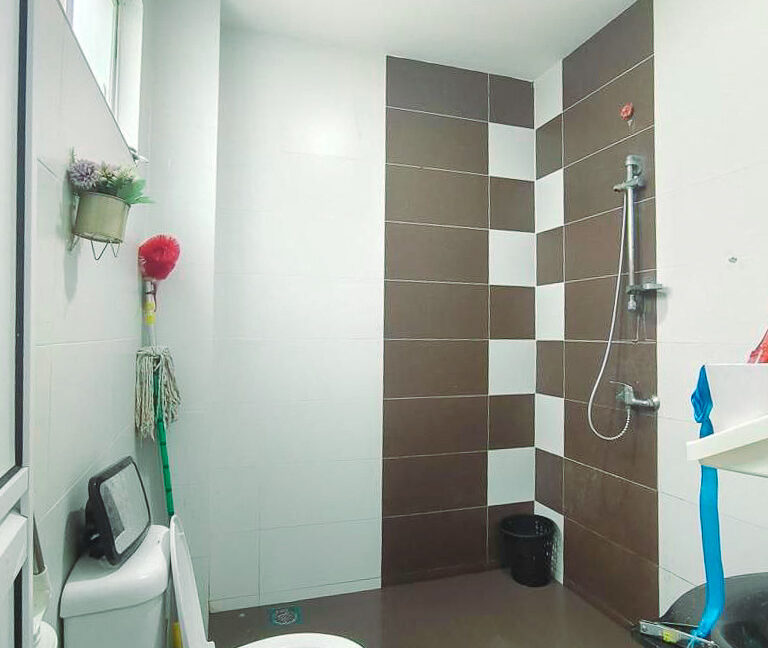 teres-dua-tingkat-untuk-dijual-taman-putra-utama-bercham-ipoh-08