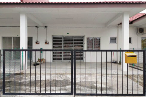 Rumah Teres Setingkat untuk dijual di Taman Gopeng Perdana