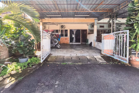 Rumah Teres Setingkat untuk dijual di Taman Metro Pengkalan, Batu Gajah, Perak.