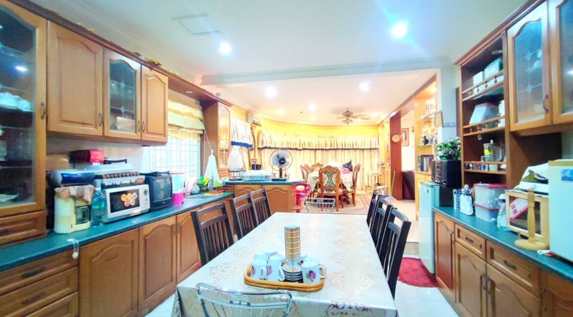 banglo-tanah-luas-untuk-dijual-puncak-meru-ipoh-14