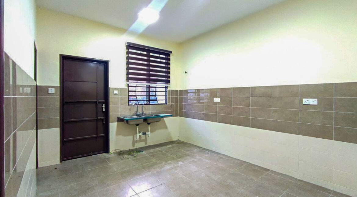 teres-dua-tingkat-untuk-dijual-meru-perdana-2-05