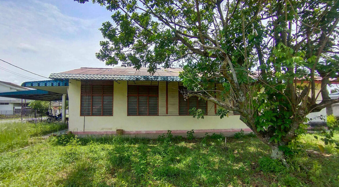banglo-lama-untuk-dijual-di-kampung-rapat-jaya-ipoh-04
