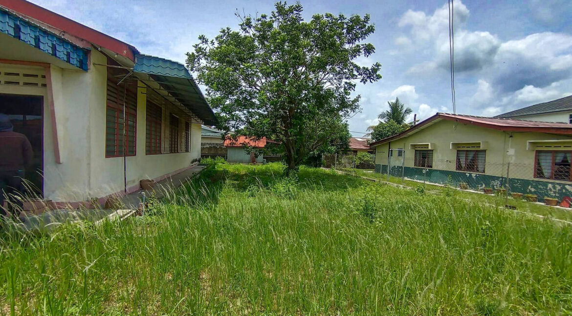 banglo-lama-untuk-dijual-di-kampung-rapat-jaya-ipoh-08