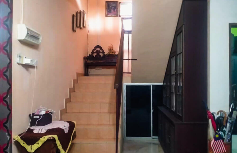 rumah-semi-d-2-tingkat-untuk-dijual-taman-seri-wangsa-bota-kiri-10