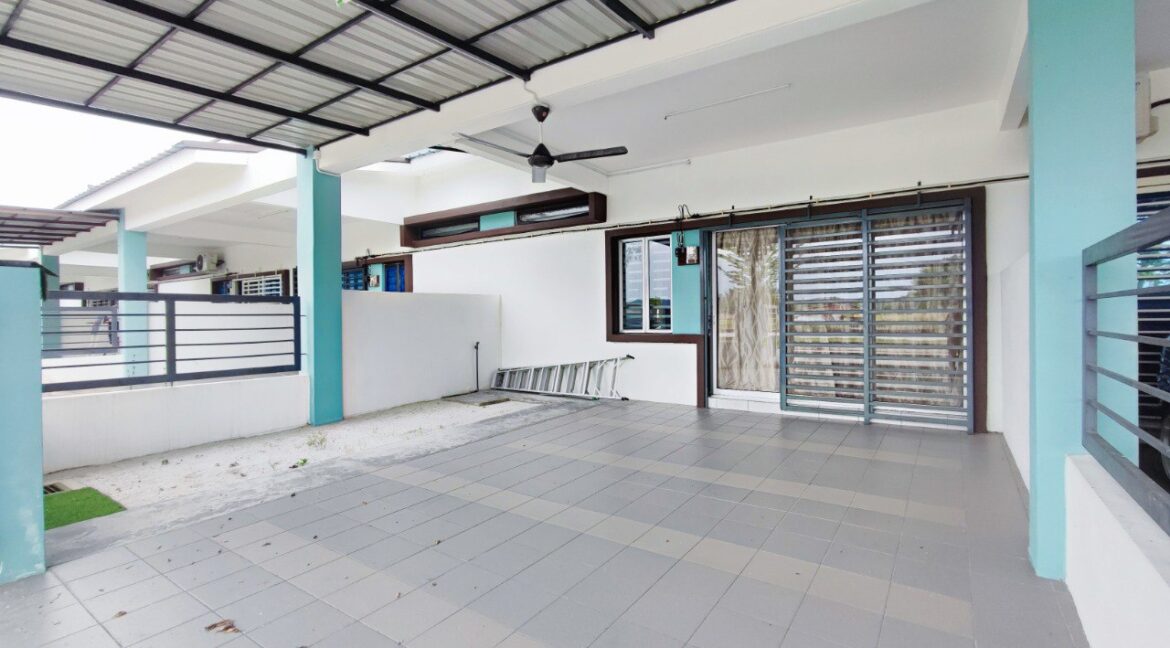 rumah-untuk-disewa-di-tasik-indah-bandar-universiti-seri-iskandar-perak-02