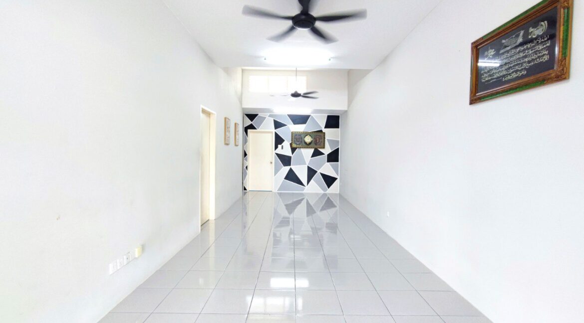 rumah-untuk-disewa-di-tasik-indah-bandar-universiti-seri-iskandar-perak-04