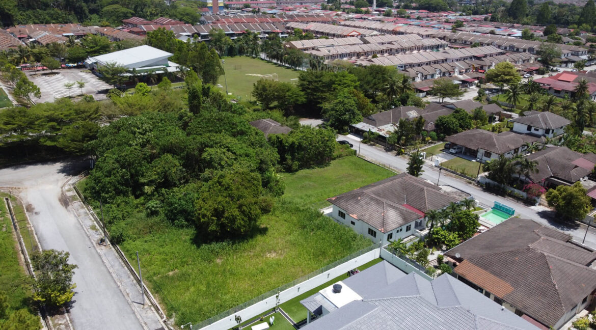 tanah-lot-banglo-untuk-dijual-di-taman-meru-07