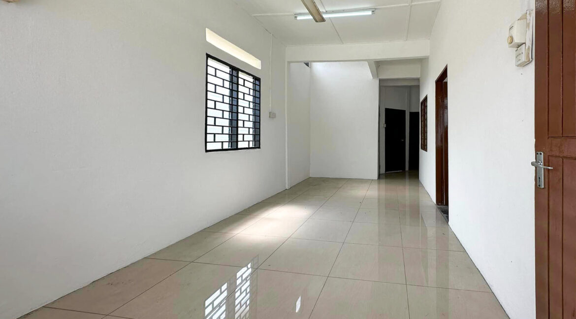 teres-setingkat-corner-lot-untuk-dijual-di-taman-mas-chepor-chemor-04